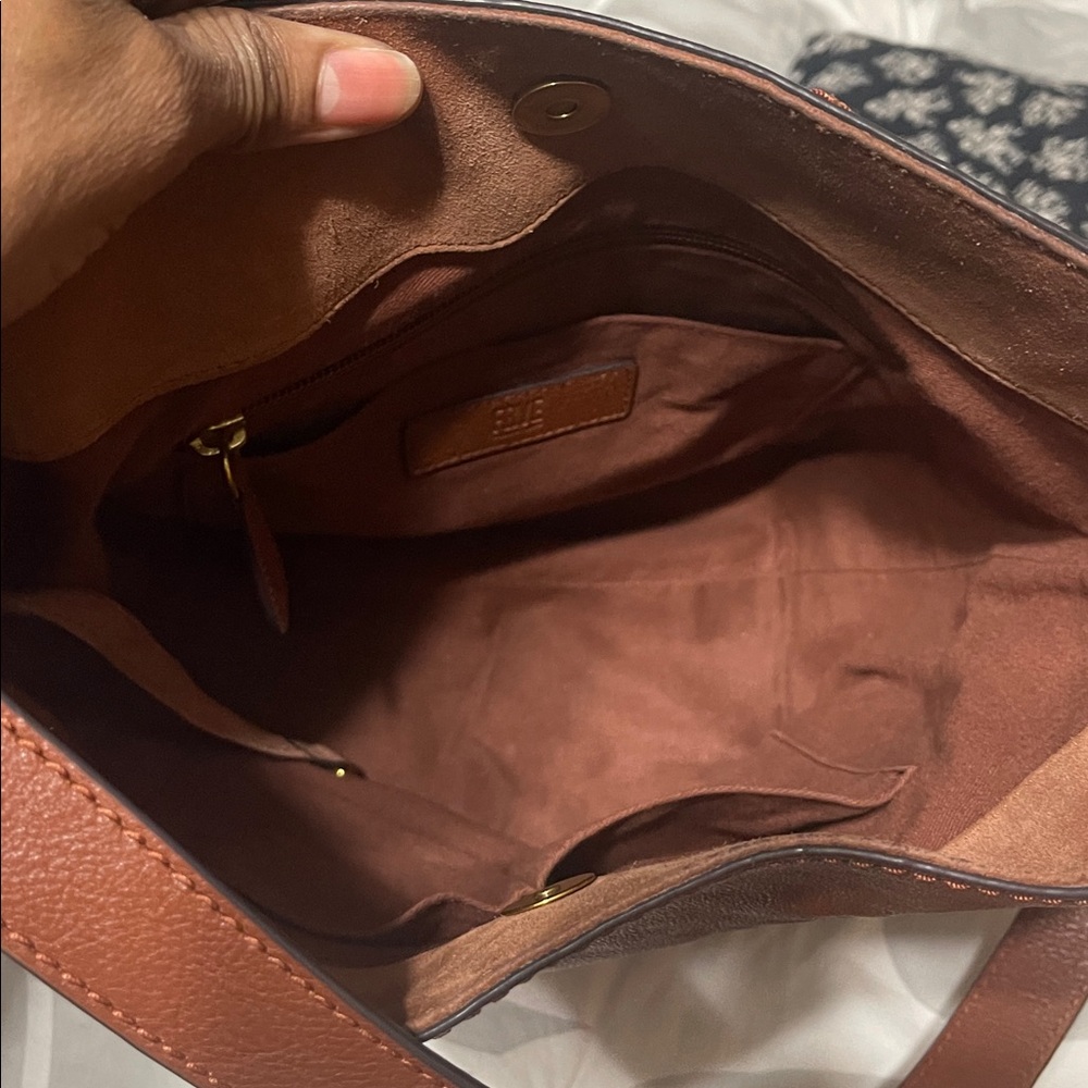 Frye Rich Brown Leather Shoulder Bag - Picture 5 of 8